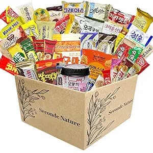 Seri's Choice Korean Snack Box: The Perfect Gift for Your Sweet Tooth